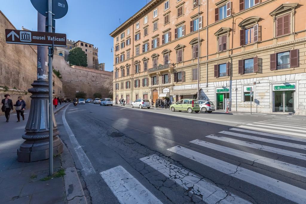 Manfredi House San Pietro Hotel Roma Exterior foto
